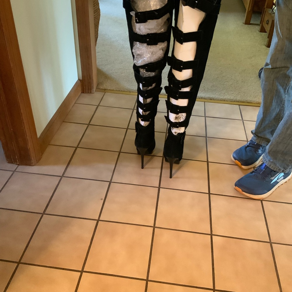 Colin Stuart Thigh High Suede Boots - Picture 3 of 10